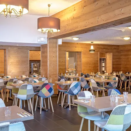 Sowell Le Pas Du Loup Hotel