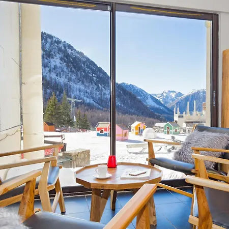 Hotel Sowell Le Pas Du Loup 3*